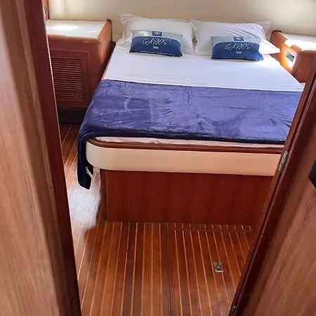 船屋 Carios - Yacht A Quai